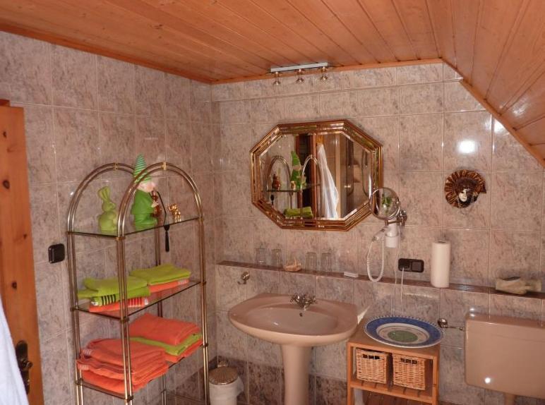Landgasthaus Am Frauenstein Hotel Hinterweidenthal Bilik gambar